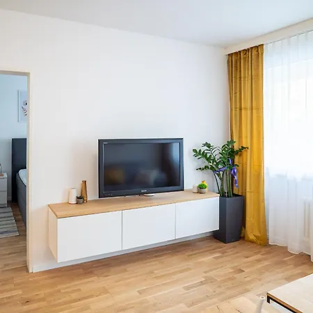 Expo-basel-ch Apt, Amazon Prime Video, Wifi, Coffee & Tee, Popcorn, Kitchen