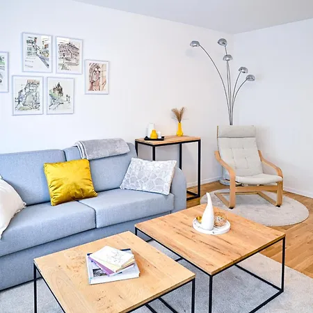 Apartment Expo-basel-ch Apt, Amazon Prime Video, Wifi, Coffee & Tee, Popcorn, Kitchen Basel